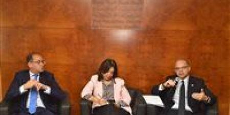 وزير الاستثمار: تطوير منظومة المناطق الحرة والتحول الرقمي وتعزيز تصدير الخدمات لرفع التشغيل والصادرات