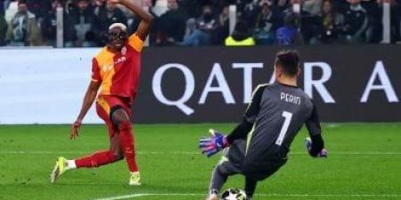 الريال وبرشلونة يزاحمان تشيلسي لخطف أوسيمين في الميركاتو الصيفي