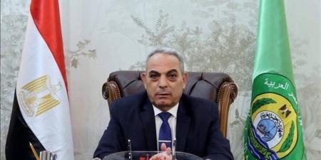 محافظ الإسماعيلية: تكثيف الحملات الرقابية على الأسواق ومحال اللحوم والدواجن لضمان سلامة المواطنين