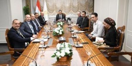 وزير الرياضة يجتمع بمجلس إدارة الاتحاد المصرى للوشو كونغ فو لبحث خطة العمل