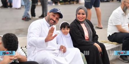 آلاف الدمايطة يودون صلاة العيد في ميدان الساعة