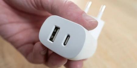 ماذا تعنى ألوان منافذ USB المختلفة فعليا؟ كل لون يكشف عن نوع معين