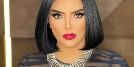 تفاصيل القبض على عادل الخيال بتهمة سرقة حسابات حورية فرغلي| خاص