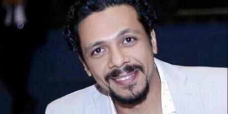 قبل الاستقرار على حمزة العيلي.. نجوم رشحهم الجمهور لتجسيد مسيرة مصطفى محمود