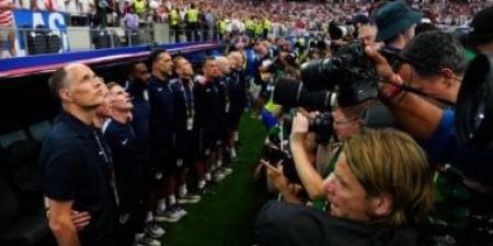 مدرب إنجلترا يثير الجدل بتصريحات نارية ضد المصورين بكأس العالم 2026