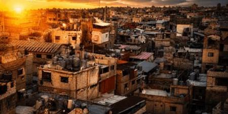 قلق في مخيم قرب بيروت.. مخاوف من توتر