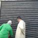 حملات مكثفة على الأنشطة التجارية بوسط المنيا وغلق 8 محلات غير مرخصة