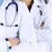 نقيب الأطباء يدعو لوقف قبول طلاب الطب بالكليات غير المرتبطة بمستشفى جامعي