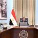 رئيس الوزراء يجتمع مع محافظ البنك المركزي ووزير المالية لاستعراض عددٍ من الملفات