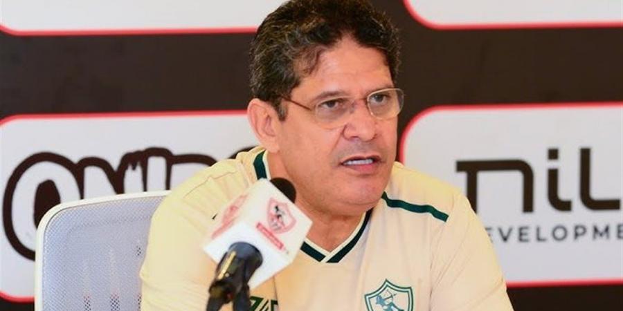 حازم
      فتوح:
      عقد
      أيمن
      الرمادى
      انتهى
      مع
      الزمالك