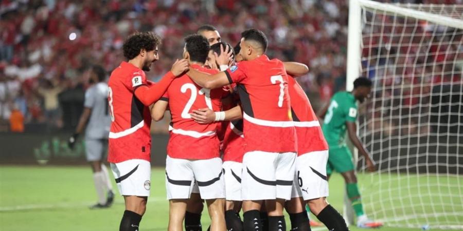 ليلة
      الاحتفال
      بالتأهل
      للمونديال..
      منتخب
      مصر
      يكتفي
      بهدف
      في
      شباك
      غينيا
      بيساو