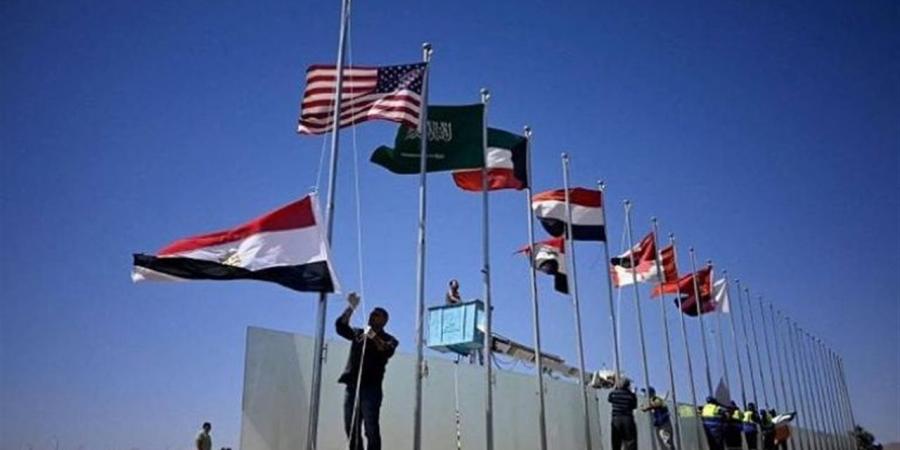 قبل
      ساعات
      من
      انعقادها..
      شرم
      الشيخ
      جاهزة
      لقمة
      السلام