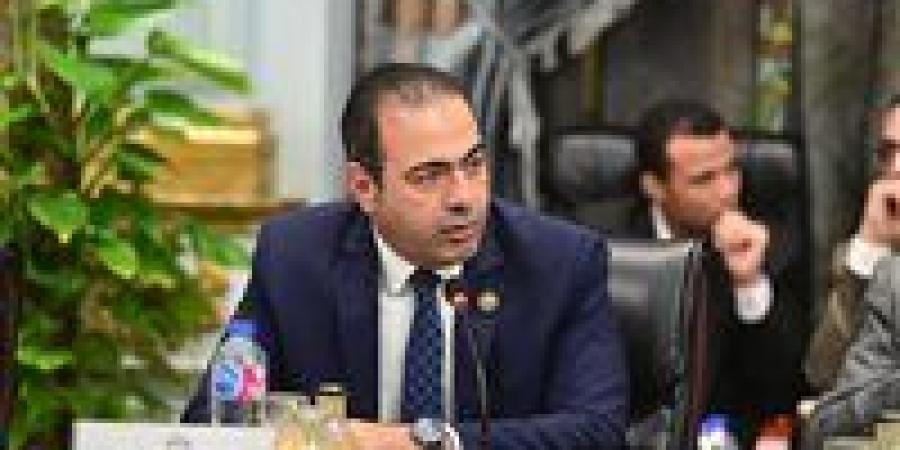 رئيس
      شباب
      النواب
      :قمة
      شرم
      الشيخ
      ودور
      مصر
      في
      وقف
      الحرب
      في
      غزة
      يؤكد
      قدرة
      القاهرة
      علي
      إعادة
      الاستقرار
      للمنطقة