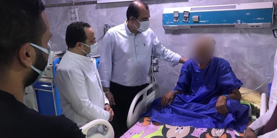 نائب
      وزير
      الصحة
      يتفقد
      منشآت
      طبية
      بمحافظة
      الشرقية
      ويحدد
      مهلة
      شهر
      لمعالجة
      الملاحظات
      في
      منشآت
      الرعاية
      الأولية
