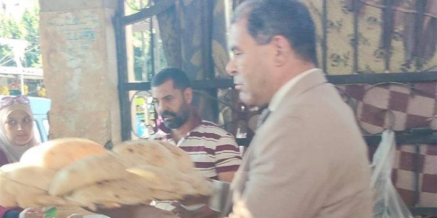 تموين
      القاهرة
      تشن
      حملات
      مكبرة
      وتضبط
      كميات
      من
      الدقيق
      والسلع
      مجهولة
      المصدر