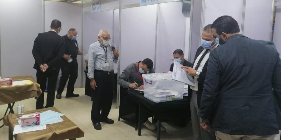 بالأسماء..
      اللجنة
      المشرفة
      على
      انتخابات
      الأطباء
      تعلن
      نتيجة
      التجديد
      النصفي