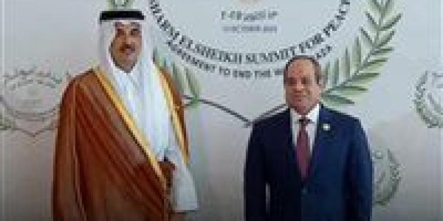 الرئيس
      السيسي
      يستقبل
      ملك
      البحرين
      قبيل
      انطلاق
      "قمة
      شرم
      الشيخ
      للسلام"
