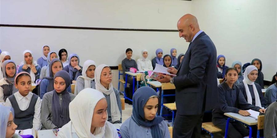 خريطة
      العام
      الدراسي
      2025-2026
      ومواعيد
      امتحانات
      نصف
      العام
      للمعلمين
      والطلاب
      في
      مصر