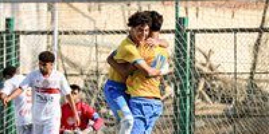 إسماعيلي
      2009
      المتصدر
      ينتصر
      على
      الزمالك
      بدوري
      الجمهورية