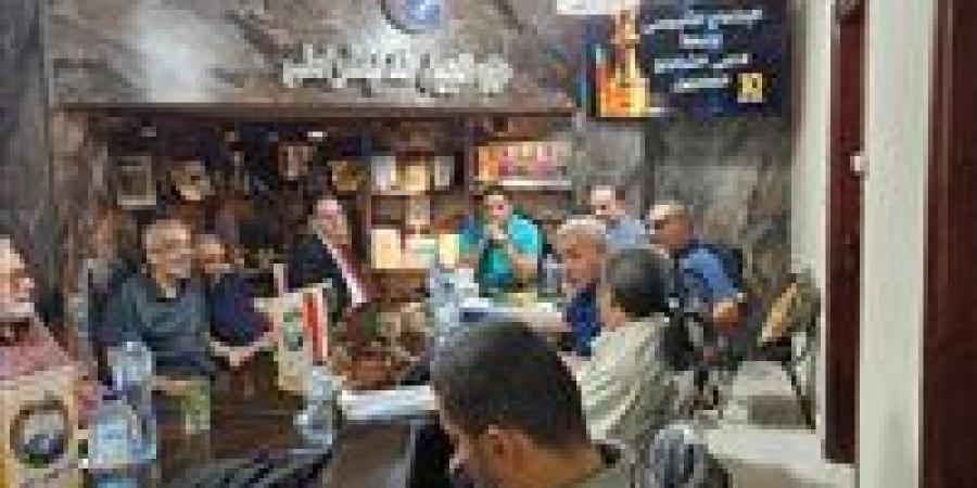 الجيل
      يطالب
      بدعم
      وزير
      الرياضة
      لرابطة
      لاعبي
      الشطرنج
      المصريين