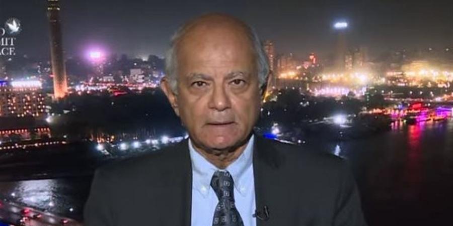 حسين
      هريدي:
      مصر
      لا
      تعترف
      إلا
      بالحكومة
      السودانية
      الشرعية