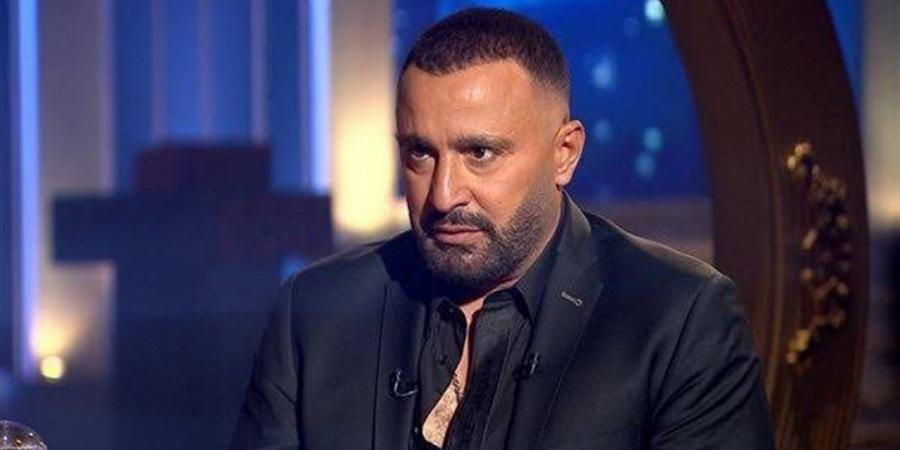 كواليس
      ضرب
      مدربة
      خيول
      أجنبية
      وسرقة
      جواز
      سفر
      حصان
      أحمد
      السقا