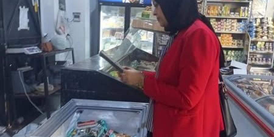 ضمن
      حملة
      موسعة..
      بيطري
      الأقصر
      يضبط
      لحوم
      غير
      صالحة
      للاستهلاك
      الآدمي