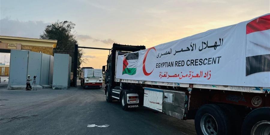 "فليشر"
      يُشيد
      بالدور
      المصري
      في
      تسهيل
      وصول
      المساعدات
      إلى
      غزة