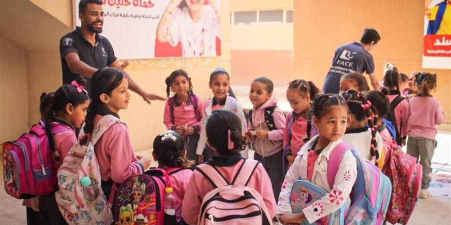 "التضامن"
      تطلق
      القافلة
      الثانية
      من
      حملة
      "خليك
      سند"
      بمدارس
      مشروعات
      السكن
      البديل