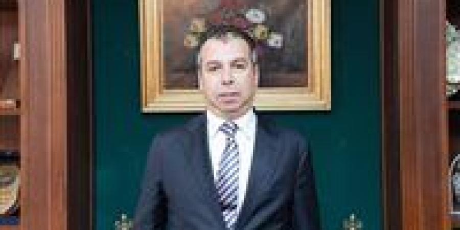 رئيس
      اتحاد
      الطاولة
      يرد
      على
      عمر
      عصر
      ويكشف
      غياب
      الطبيب
      ومدرب
      اللياقة