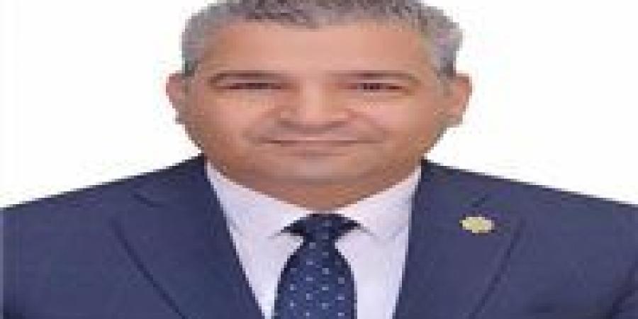 عياد
      رزق:
      الرئيس
      السيسي
      الداعم
      الرئيسي
      لمسار
      السلام
      الشامل
      والتنمية
      المستدامة
      في
      إفريقيا