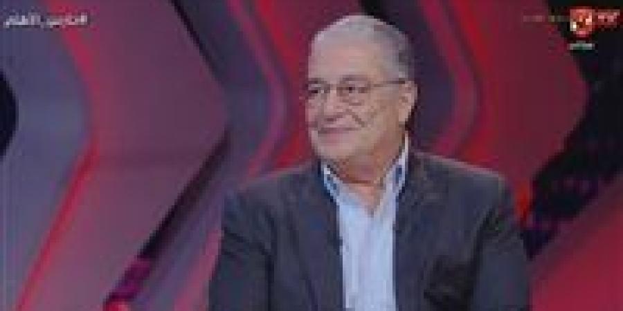 ياسين
      منصور:
      الخطيب
      طلب
      أن
      يكون
      القرار
      النهائي
      لي
      في
      شركة
      الكرة
      لكنني
      رفضت..
      والأهلي
      أكبر
      نادٍ
      في
      الشرق
      الأوسط
      والإدارة
      ليست
      حكراً
      على
      لاعبي
      الكرة