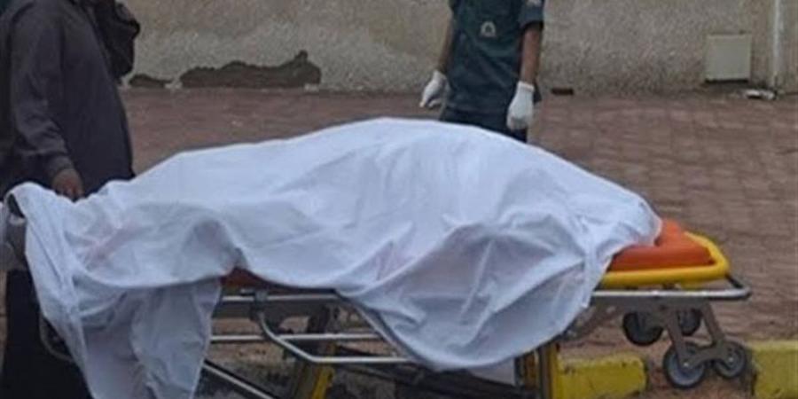 بطعنة
      بالرقبة..
      مصرع
      مسن
      بسبب
      خلاف
      على
      قطعة
      أرض
      بالدقهلية