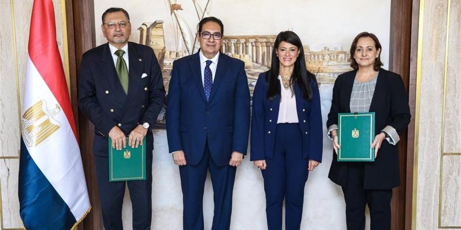 "التخطيط"
      تتعاون
      جامعة
      القاهرة
      لإعداد
      كوادر
      قادرة
      على
      تطبيق
      مبادئ
      الحوكمة
      الرشيدة