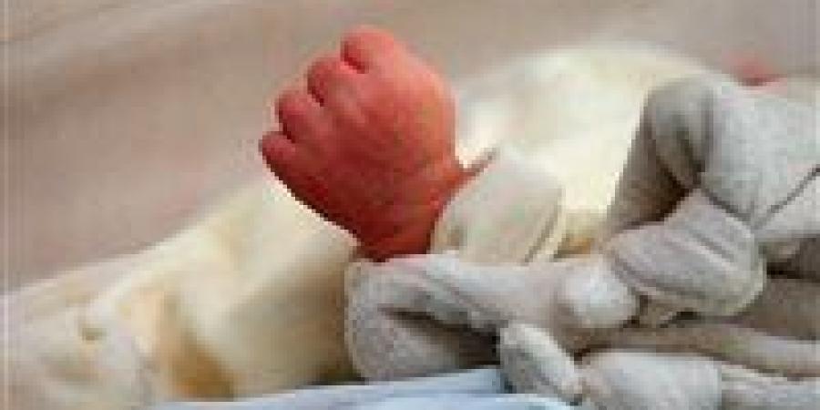 رضيع
      المول..
      طفل
      وُلد
      في
      الخوف
      ونجا
      بالصدفة