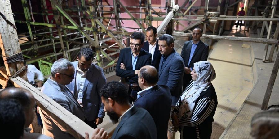 وزير
      الثقافة
      يوجّه
      بسرعة
      الانتهاء
      من
      رفع
      كفاءة
      قصر
      ثقافة
      السويس
