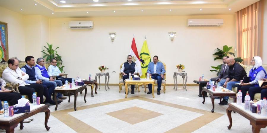 خطة
      لتطوير
      ورفع
      كفاءة
      المنشآت
      الصحية
      بشمال
      سيناء