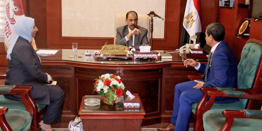 محافظ
      سوهاج
      يوافق
      على
      إقامة
      مبنى
      للإدارة
      التموينية
      ومركز
      خدمة
      المواطنين
      المطور
      بطما
