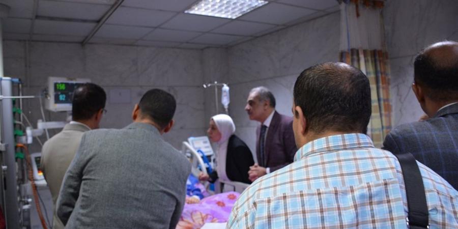 رئيس
      جامعة
      بنها
      يطمئن
      على
      9
      طلاب
      بكلية
      الفنون
      التطبيقية
      المصابين
      في
      حادث
      أسوان