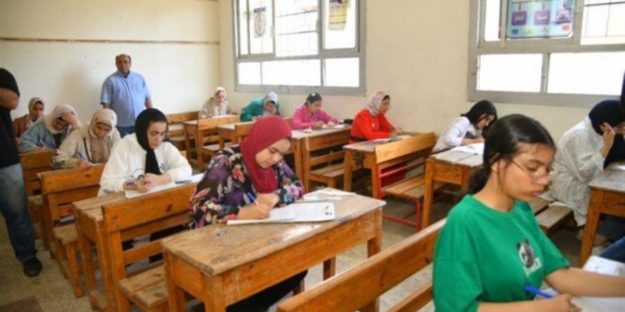 جدول
      امتحانات
      أكتوبر
      والترم
      الأول
      2026
      في
      المدارس
      والجامعات
      المصرية