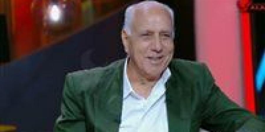 عام
      على
      الرحيل..
      شحته
      الإسكندراني
      أسطورة
      "الاتحاد"
      الذي
      أسقط
      الأهلي
      مرتين