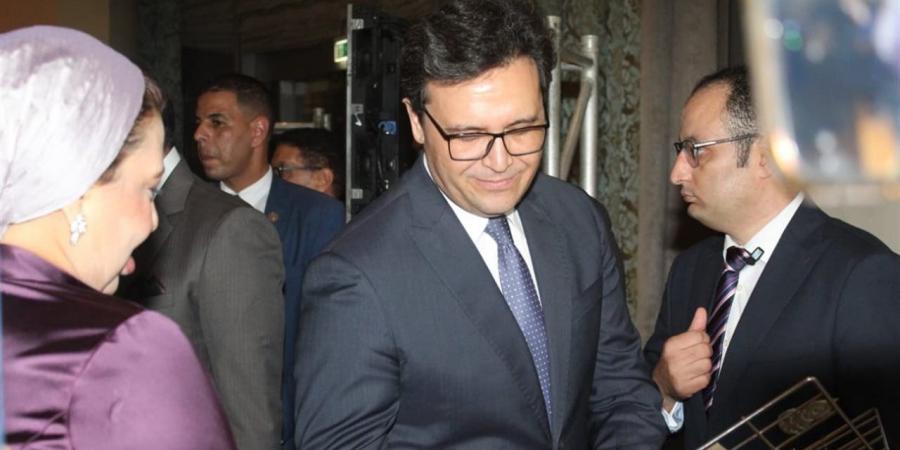 وزير
      الثقافة:
      روزاليوسف
      منذ
      تأسيسها
      كانت
      صوتًا
      حرًا
      معبّرًا
      عن
      ضمير
      الأمة