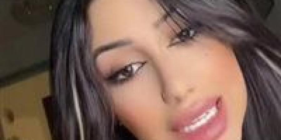 القبض
      على
      التيك
      توكر
      فرح
      ناصر
      بتهمة
      نشر
      محتوى
      خادش
      للحياء