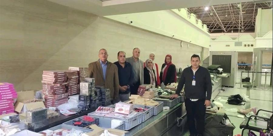 جمارك
      مطار
      أسيوط
      تضبط
      محاولة
      تهريب
      مستحضرات
      تجميل