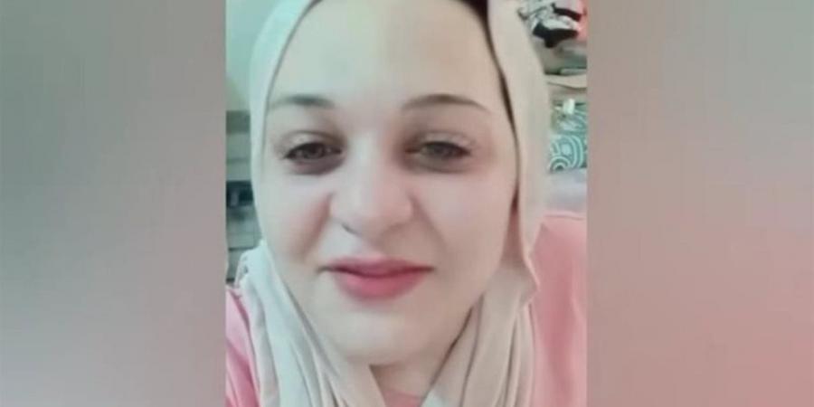 29
      نوفمبر
      النطق
      بالحكم
      على
      "ابنة
      مبارك"
      في
      تهمة
      سب
      و
      قذف