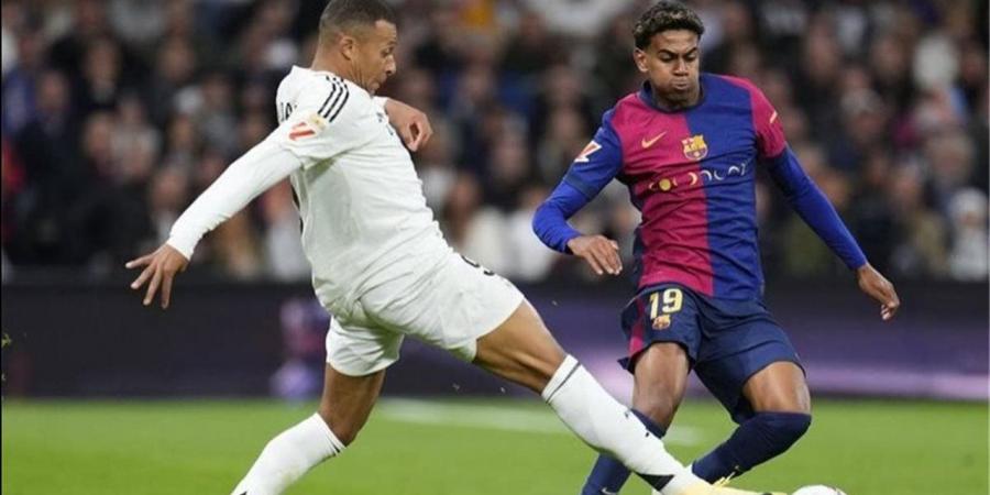 أدار
      قمة
      الأهلي
      والزمالك..
      حكم
      مباراة
      ريال
      مدريد
      وبرشلونة
      في
      الدوري
      الإسباني