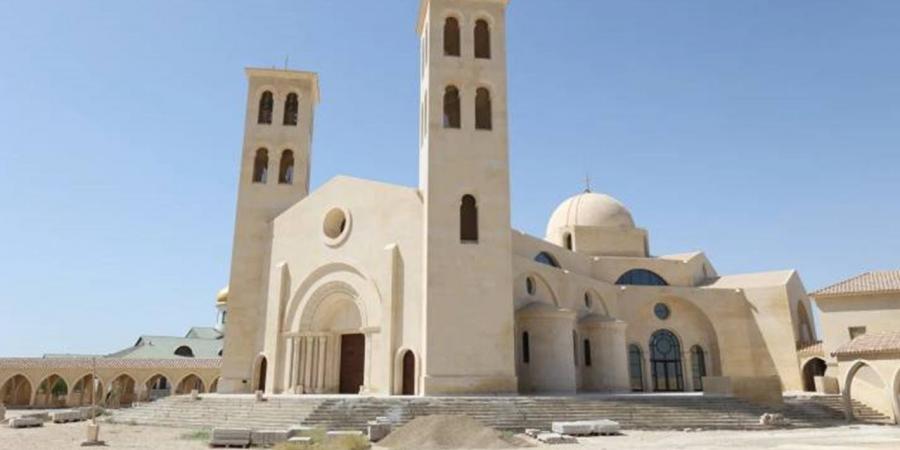 دور
      المرأة
      بين
      "الحماقة
      والغضب"..
      مناقشات
      وورش
      عمل
      بمؤتمر
      مجلس
      كنائس
      مصر