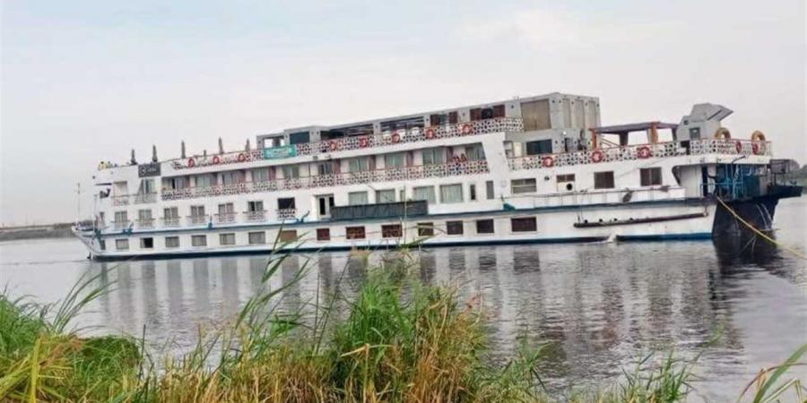 عاجل..
      تفاصيل
      اصطدام
      باخرة
      سياحية
      بكوبرى
      فارس
      شمال
      أسوان