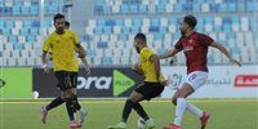 سيراميكا
      كيلوباترا
      يستعيد
      صدارة
      الدوري
      الممتاز
      بهدف
      في
      مرمي
      كهرباء
      الإسماعيلية