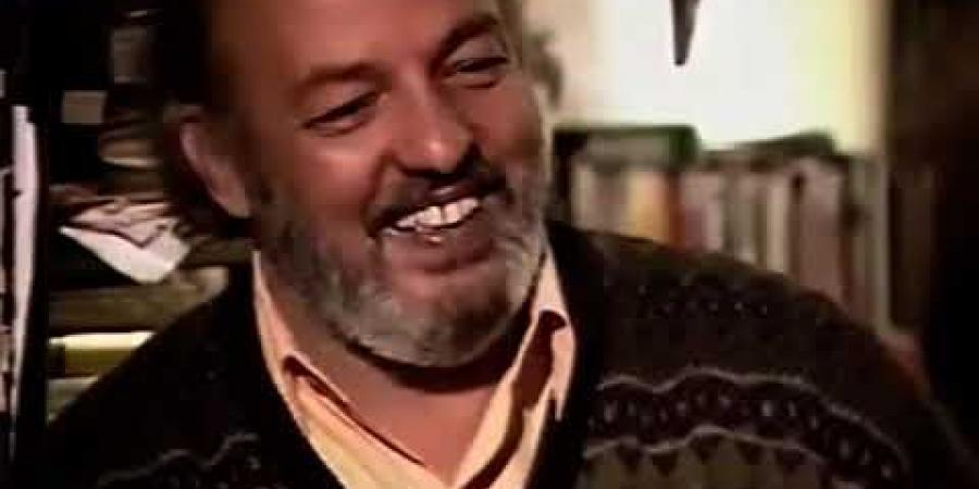 في
      ذكرى
      ميلاده..
      قصة
      زواج
      محمد
      خان
      من
      نهلة
      سلامة